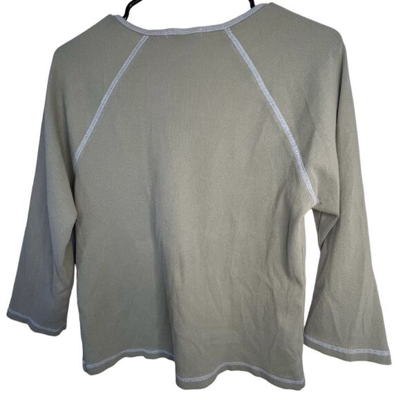 Old Navy Sage Green V-Neck Basic Long Sleeve Thermal T-Shirt - Picture 3 of 3